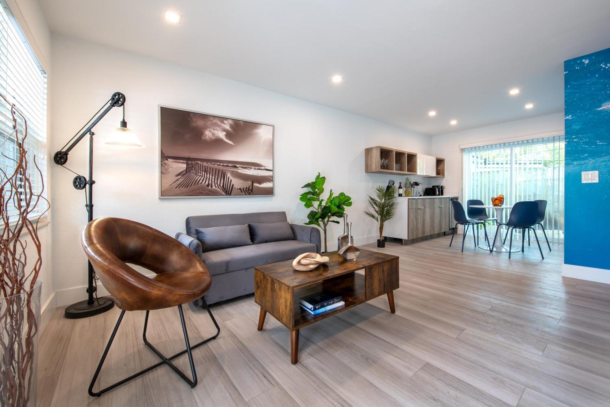 Two-Bedroom Suite,1540585189:JPEG