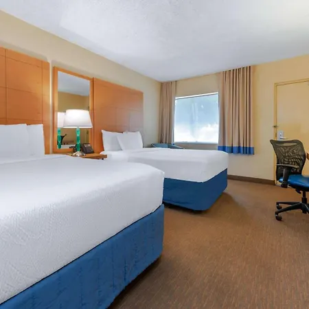 La Quinta By Wyndham Fort Lauderdale Pompano Beach-3