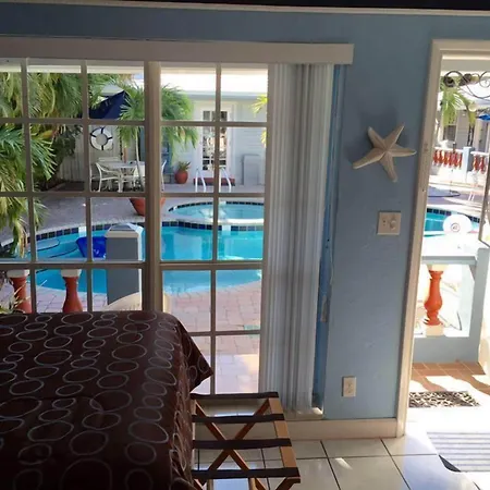 Coral Reef Guesthouse-2