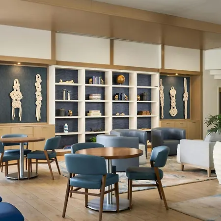 Maritime Hotel Fort Lauderdale Airport & Cruiseport-2
